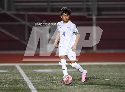 Thumbnail 2 in La Jolla Country Day vs. Central photogallery.