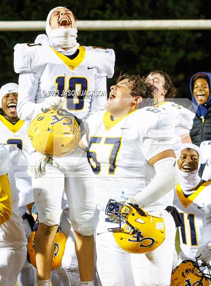 Thumbnail 3 in Cape Fear @ Scotland photogallery.