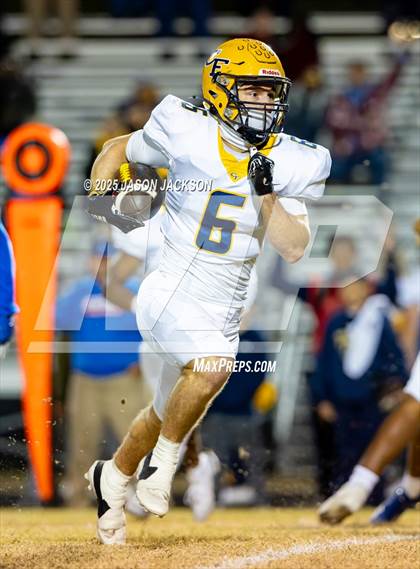 Thumbnail 2 in Cape Fear @ Scotland photogallery.