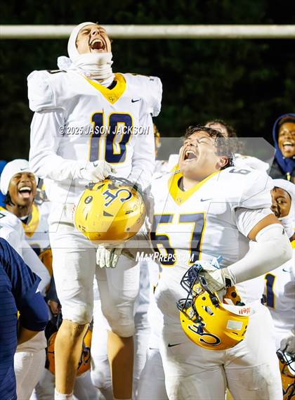 Thumbnail 2 in Cape Fear @ Scotland photogallery.