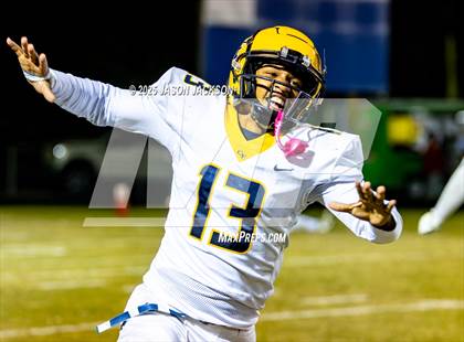 Thumbnail 2 in Cape Fear @ Scotland photogallery.