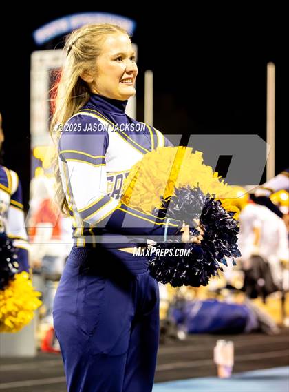 Thumbnail 3 in Cape Fear @ Scotland photogallery.