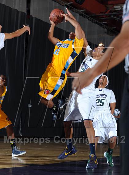 Thumbnail 2 in Los Osos vs. Chino Hills (Inland Empire Classic) photogallery.