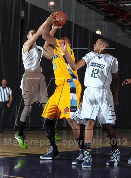 Thumbnail 2 in Los Osos vs. Chino Hills (Inland Empire Classic) photogallery.