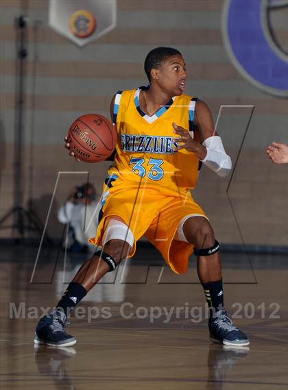 Thumbnail 3 in Los Osos vs. Chino Hills (Inland Empire Classic) photogallery.