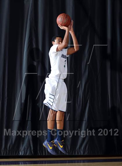 Thumbnail 2 in Los Osos vs. Chino Hills (Inland Empire Classic) photogallery.