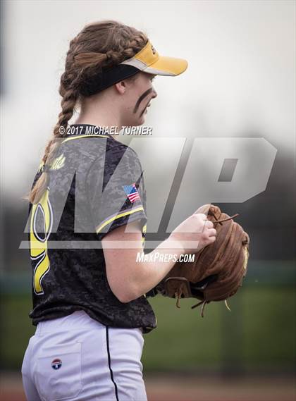 Thumbnail 3 in Enterprise vs. East Nicolaus photogallery.