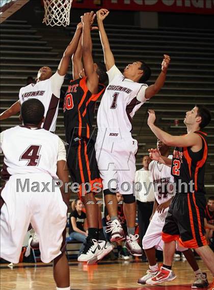 Thumbnail 1 in Fort Bend Kempner vs La Porte (McDonald's Texas Invitational) photogallery.