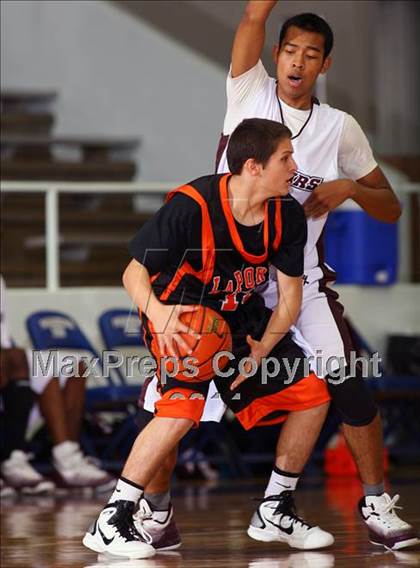 Thumbnail 3 in Fort Bend Kempner vs La Porte (McDonald's Texas Invitational) photogallery.