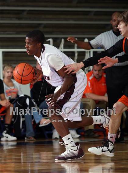 Thumbnail 1 in Fort Bend Kempner vs La Porte (McDonald's Texas Invitational) photogallery.