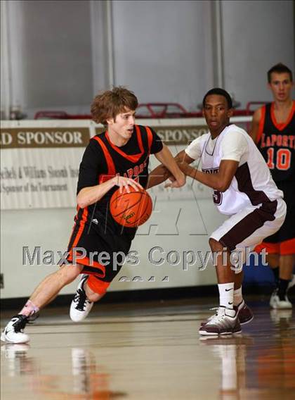 Thumbnail 3 in Fort Bend Kempner vs La Porte (McDonald's Texas Invitational) photogallery.