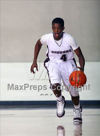 Thumbnail 3 in Fort Bend Kempner vs La Porte (McDonald's Texas Invitational) photogallery.