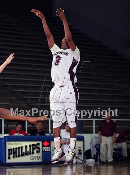 Thumbnail 2 in Fort Bend Kempner vs La Porte (McDonald's Texas Invitational) photogallery.