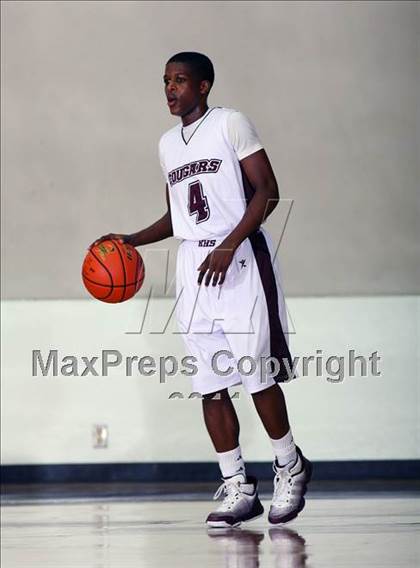 Thumbnail 2 in Fort Bend Kempner vs La Porte (McDonald's Texas Invitational) photogallery.