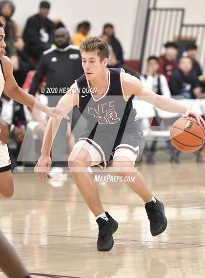 Thumbnail 3 in Capistrano Valley Christian vs. Hoover (Rancho Mirage Holiday Invitational) photogallery.