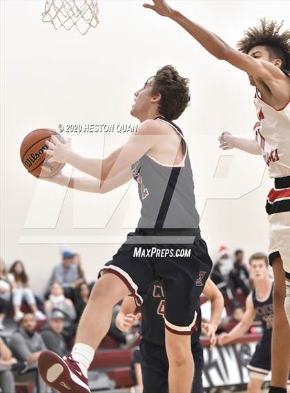 Thumbnail 3 in Capistrano Valley Christian vs. Hoover (Rancho Mirage Holiday Invitational) photogallery.