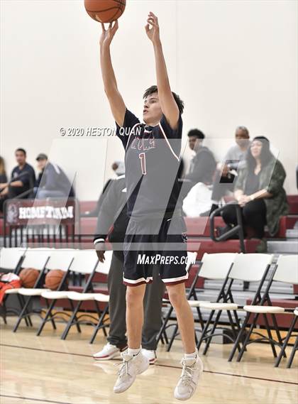 Thumbnail 3 in Capistrano Valley Christian vs. Hoover (Rancho Mirage Holiday Invitational) photogallery.