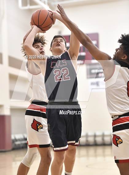 Thumbnail 2 in Capistrano Valley Christian vs. Hoover (Rancho Mirage Holiday Invitational) photogallery.