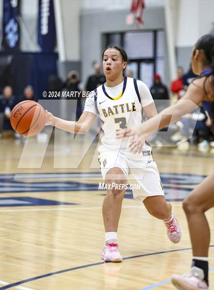 Thumbnail 3 in Quincy vs Battle (Sophie Cunningham Classic) photogallery.