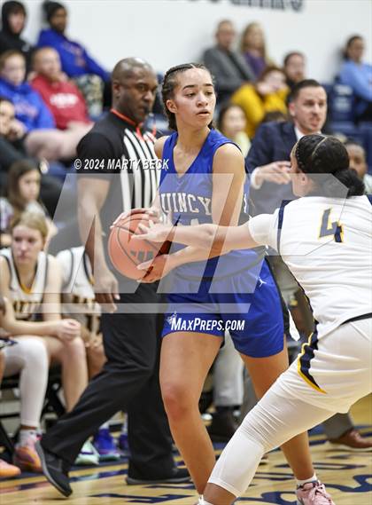 Thumbnail 3 in Quincy vs Battle (Sophie Cunningham Classic) photogallery.