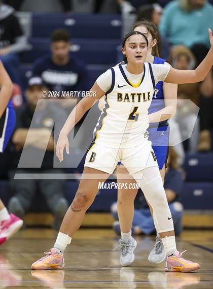 Thumbnail 1 in Quincy vs Battle (Sophie Cunningham Classic) photogallery.