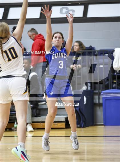 Thumbnail 1 in Quincy vs Battle (Sophie Cunningham Classic) photogallery.
