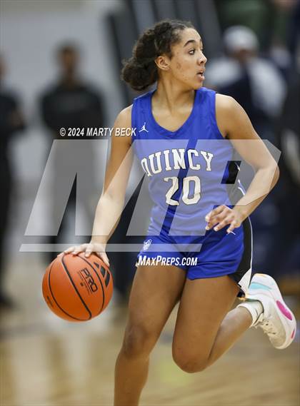 Thumbnail 3 in Quincy vs Battle (Sophie Cunningham Classic) photogallery.