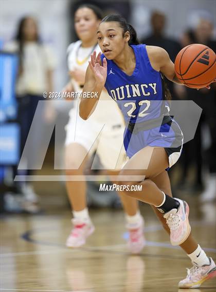 Thumbnail 2 in Quincy vs Battle (Sophie Cunningham Classic) photogallery.