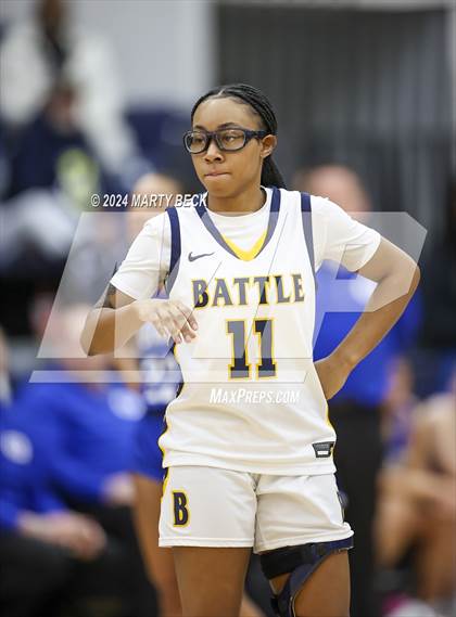 Thumbnail 2 in Quincy vs Battle (Sophie Cunningham Classic) photogallery.