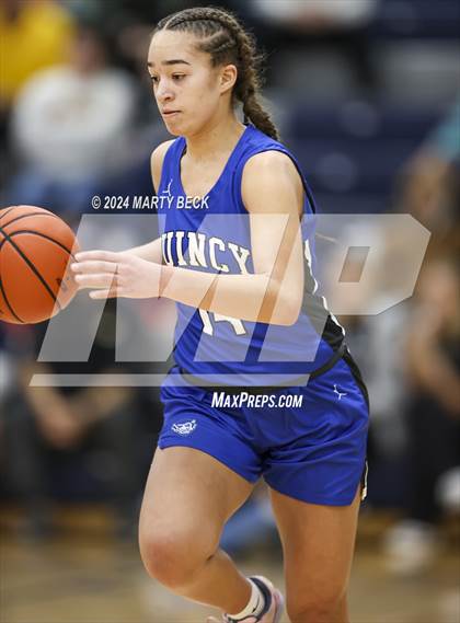 Thumbnail 1 in Quincy vs Battle (Sophie Cunningham Classic) photogallery.