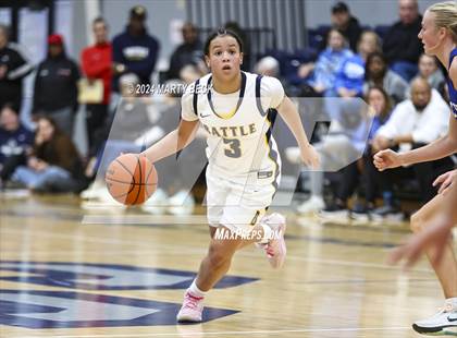 Thumbnail 3 in Quincy vs Battle (Sophie Cunningham Classic) photogallery.