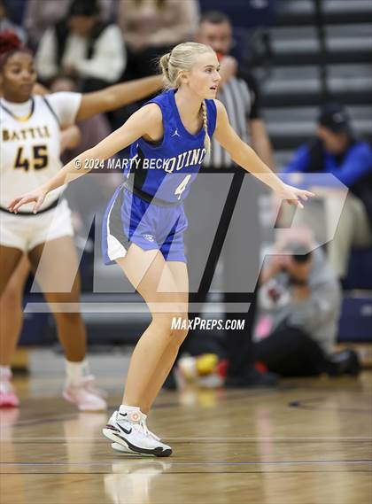 Thumbnail 1 in Quincy vs Battle (Sophie Cunningham Classic) photogallery.