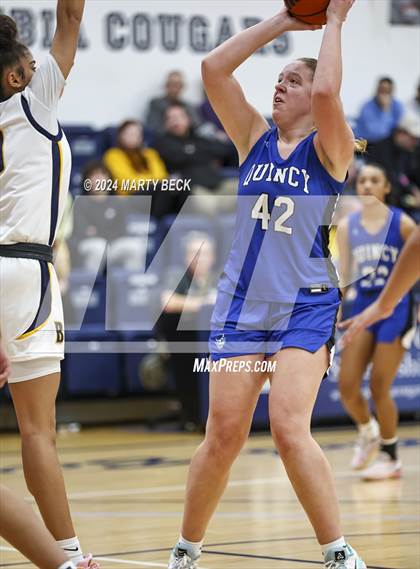 Thumbnail 1 in Quincy vs Battle (Sophie Cunningham Classic) photogallery.