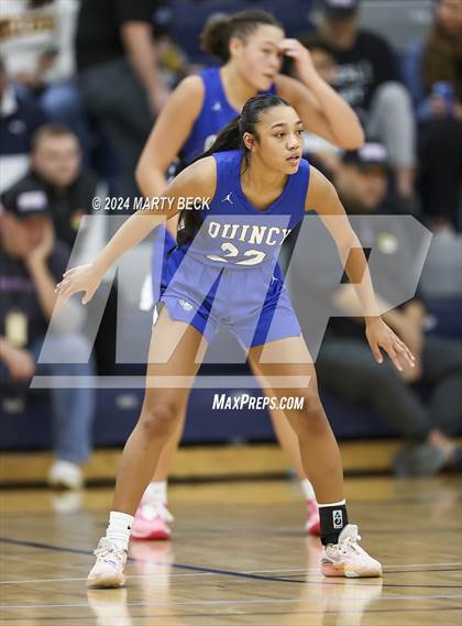 Thumbnail 3 in Quincy vs Battle (Sophie Cunningham Classic) photogallery.