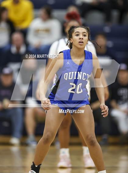 Thumbnail 2 in Quincy vs Battle (Sophie Cunningham Classic) photogallery.