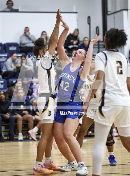 Thumbnail 2 in Quincy vs Battle (Sophie Cunningham Classic) photogallery.