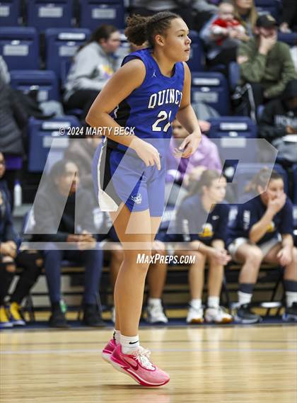 Thumbnail 1 in Quincy vs Battle (Sophie Cunningham Classic) photogallery.