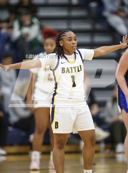 Thumbnail 1 in Quincy vs Battle (Sophie Cunningham Classic) photogallery.