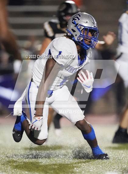 Thumbnail 3 in Connally vs. Giddings (UIL 4A Division II Bi-District) photogallery.