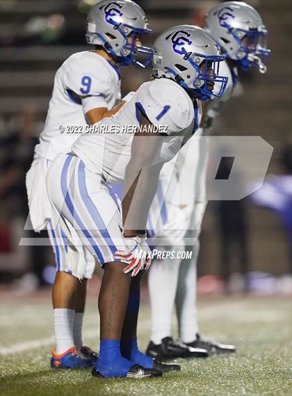 Thumbnail 3 in Connally vs. Giddings (UIL 4A Division II Bi-District) photogallery.