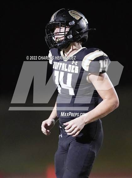Thumbnail 2 in Connally vs. Giddings (UIL 4A Division II Bi-District) photogallery.