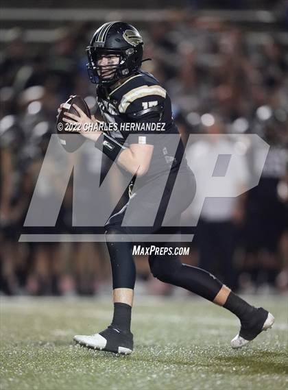 Thumbnail 2 in Connally vs. Giddings (UIL 4A Division II Bi-District) photogallery.