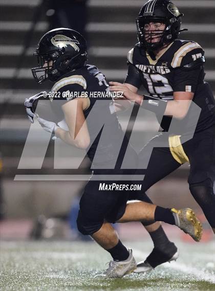 Thumbnail 3 in Connally vs. Giddings (UIL 4A Division II Bi-District) photogallery.