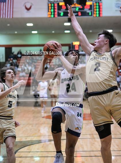 Thumbnail 1 in V.R. Eaton vs. Plano East (UIL Basketball 6A Area) photogallery.