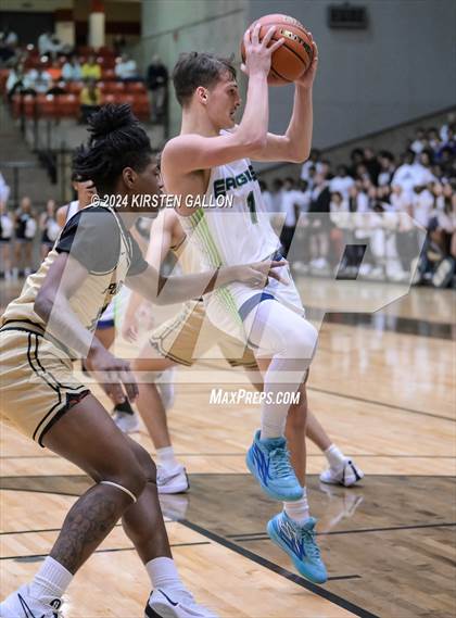 Thumbnail 3 in V.R. Eaton vs. Plano East (UIL Basketball 6A Area) photogallery.