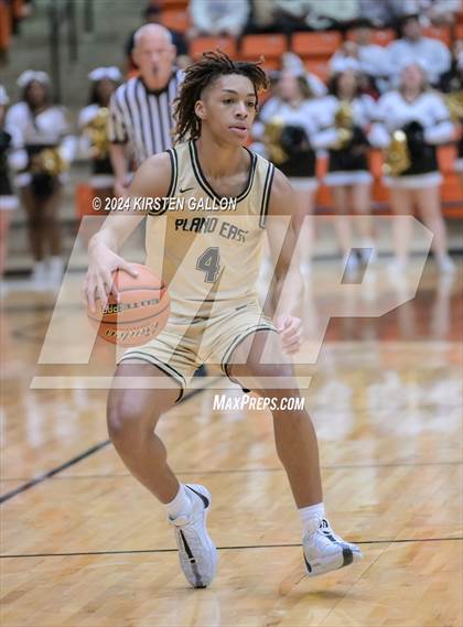 Thumbnail 1 in V.R. Eaton vs. Plano East (UIL Basketball 6A Area) photogallery.
