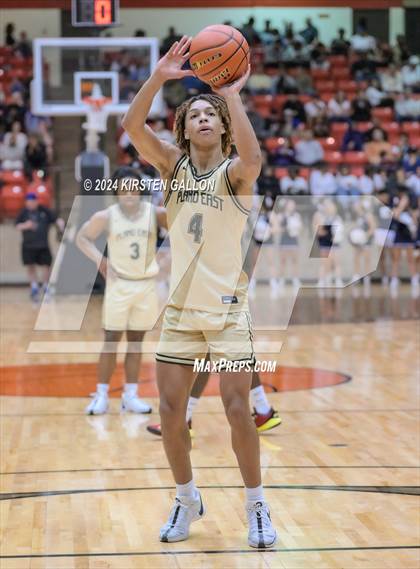 Thumbnail 2 in V.R. Eaton vs. Plano East (UIL Basketball 6A Area) photogallery.
