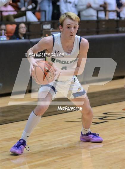 Thumbnail 3 in V.R. Eaton vs. Plano East (UIL Basketball 6A Area) photogallery.