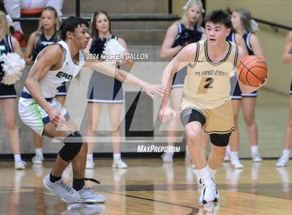 Thumbnail 3 in V.R. Eaton vs. Plano East (UIL Basketball 6A Area) photogallery.