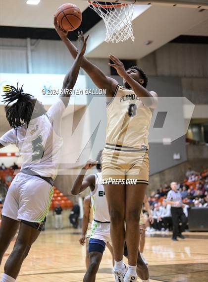 Thumbnail 1 in V.R. Eaton vs. Plano East (UIL Basketball 6A Area) photogallery.